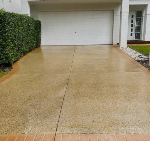 Weathered dirty deck before cleaning
